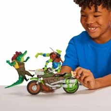 Teenage Mutant Ninja Turtles Ninja Kick Cycle Playset with Exclusive Leo UK
