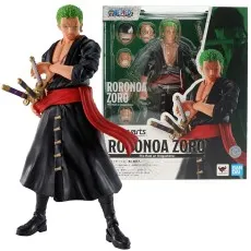 S.H.Figuarts Roronoa Zoro The Raid on Onigashima action figure displayed next to its box.